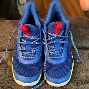 Under Armour Youth GS Curry 3Z7 Shoes Size 6.5 Blue